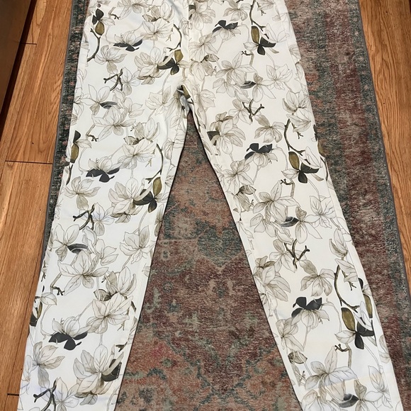 NWOT Buffalo David Bitton White and Green Patterned Pants - Picture 5 of 7